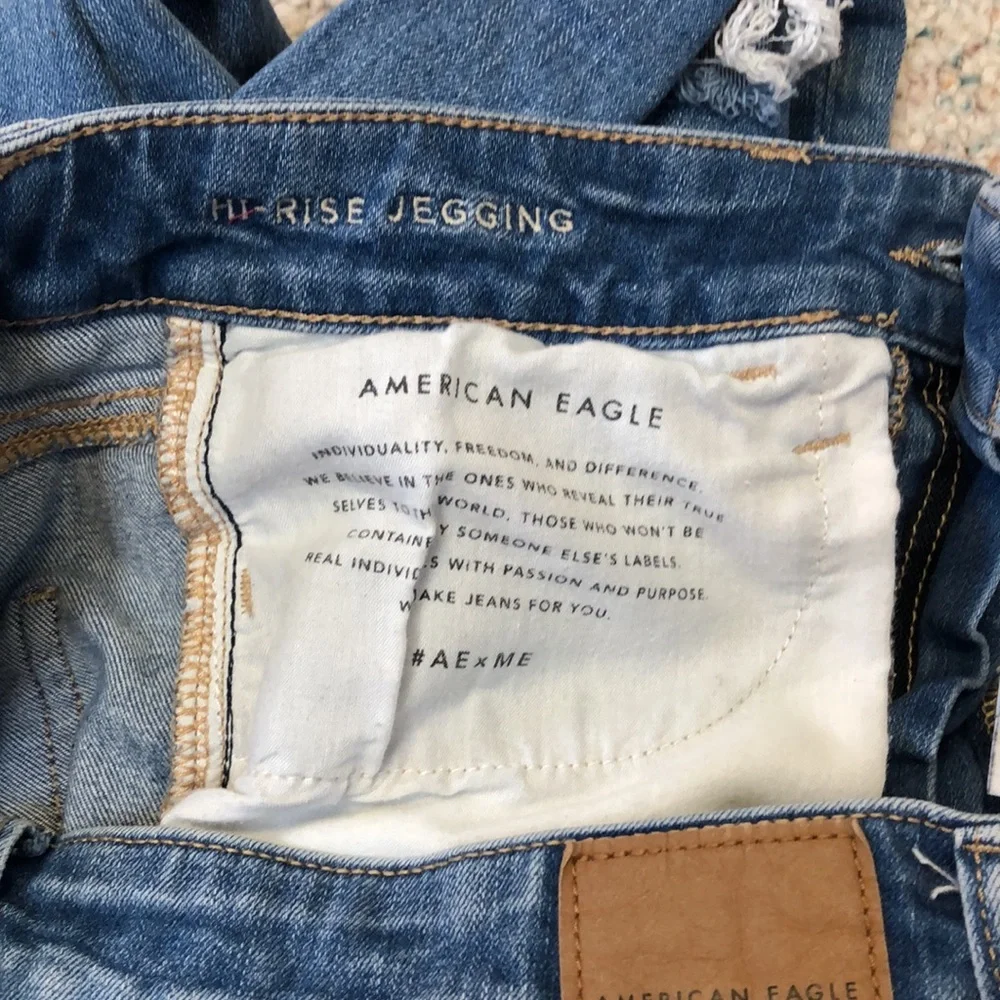 AEO hi-rise legging super distressed - Picture 4 of 7